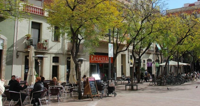 Plazas en Gracia. Plaza de la Revolució ©Cronica Global